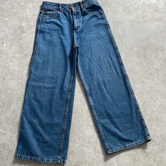 NWOT Sezane Le Crop Size 6 (38 European) Denim Blue Sold Out - Picture 3 of 4